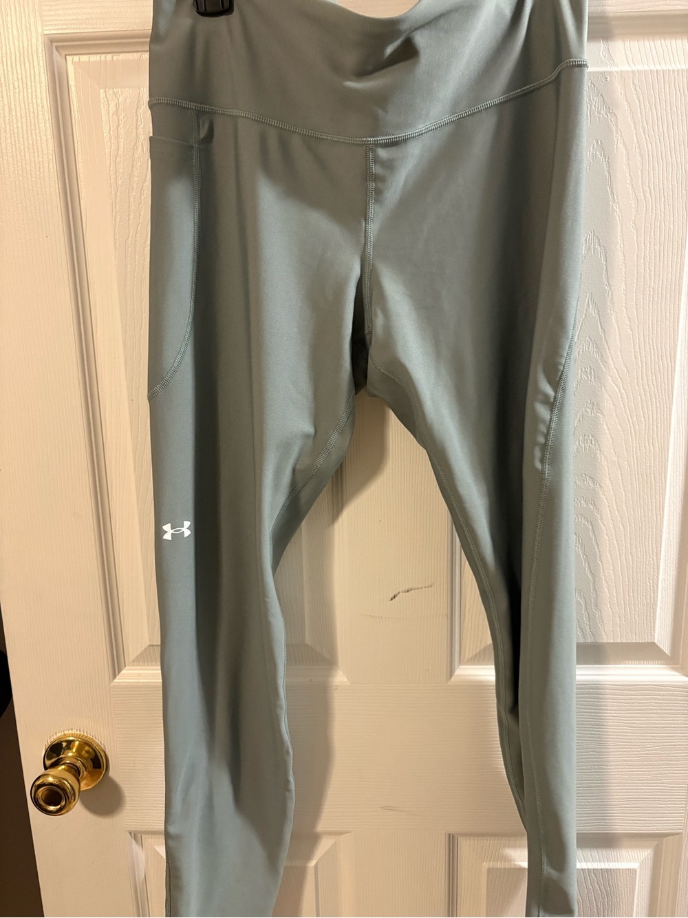 Under Armour Light Sage Green Athletic Leggings with Side Pocket